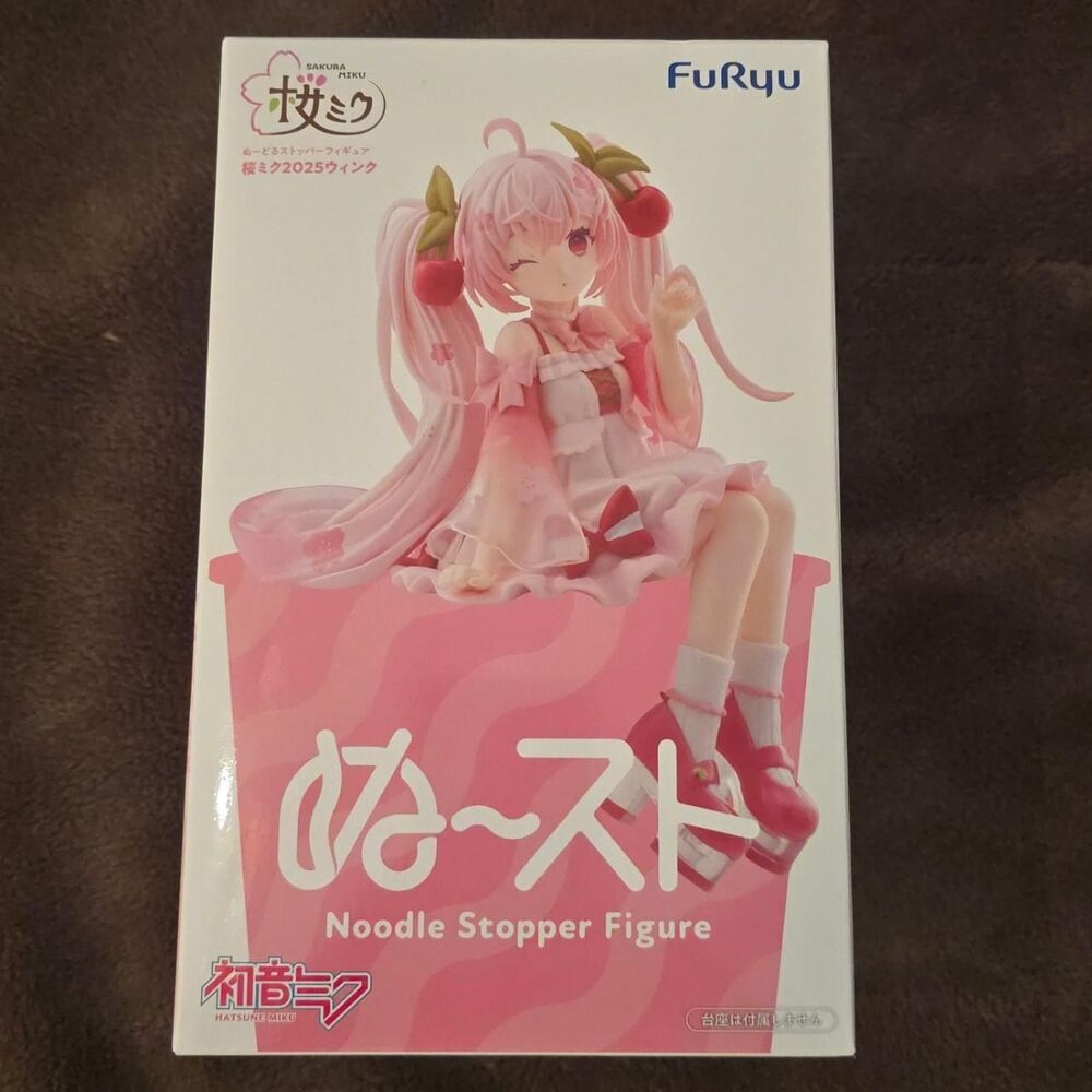 Sakura Miku 2025 Wink Ver. Noodle Stopper Figure